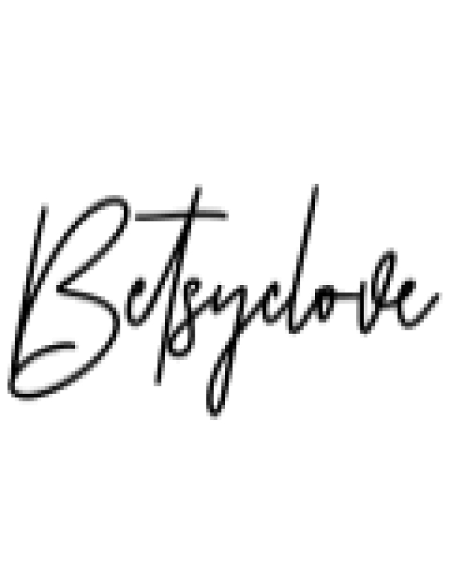 Betsyclove Font Preview