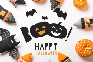 Kids Halloween Font and Graphics Set Font Download