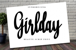 Girlday Font Download