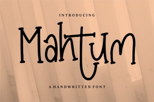 Mahtum Font Download