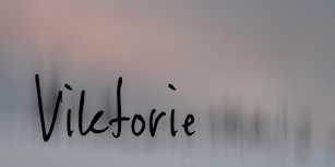 Viktorie Font Download