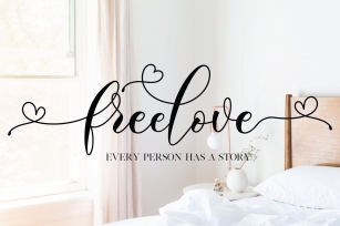 Freelove // Lovely Script Font Download