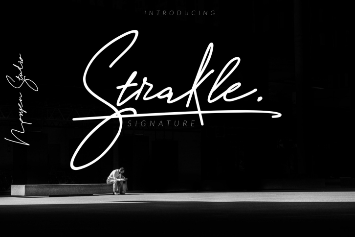 Strakle Font Download