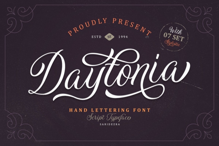 Daytonia - Hand Lettering Script Font Download