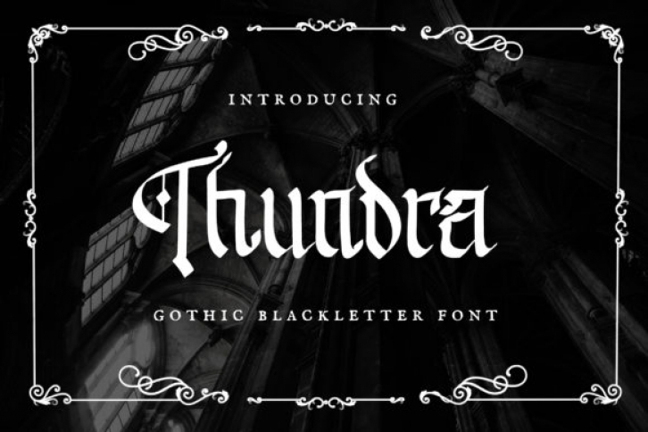 Thundra Font Download