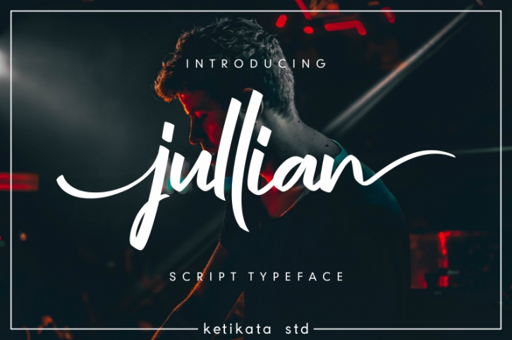 Jullia Font Download