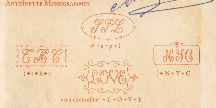 Antoinette Monogrammes Font Download