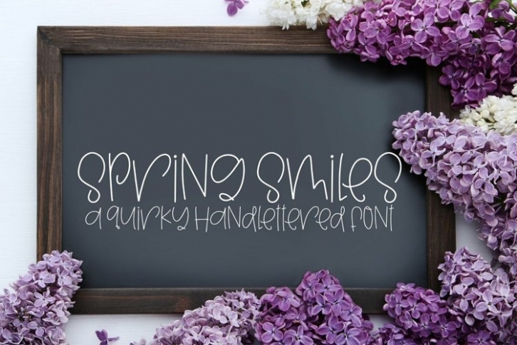 Cronisse Font Download