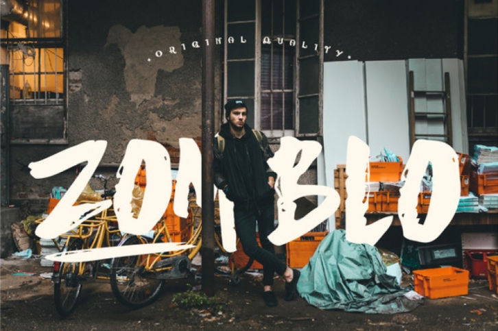 Zomblo Font Download