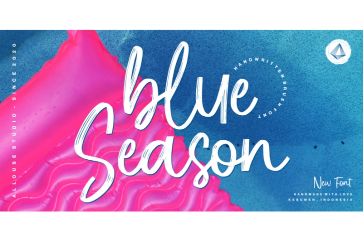 Blue Season Font Download