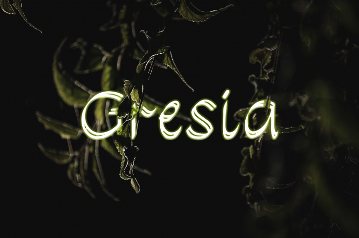 Gresia Font Download