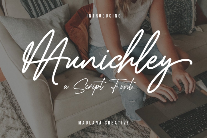 Munichly Signature Script Font Download