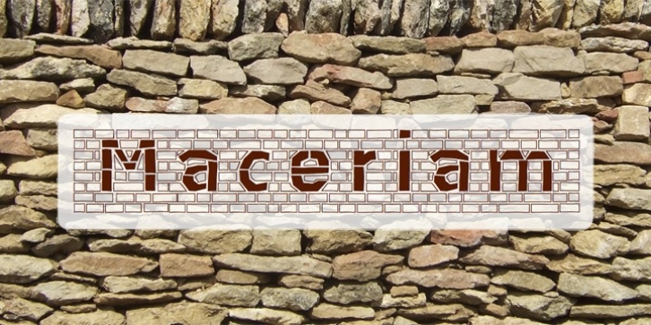 Maceriam Font Download