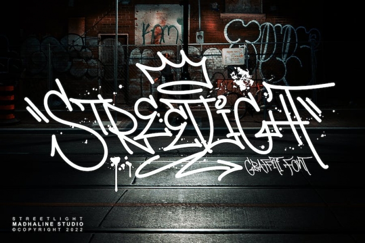 Streetlight | Graffiti Font Font Download