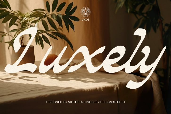 Luxely Script: A Soft & European-Inspired Fashion Typeface Font Download