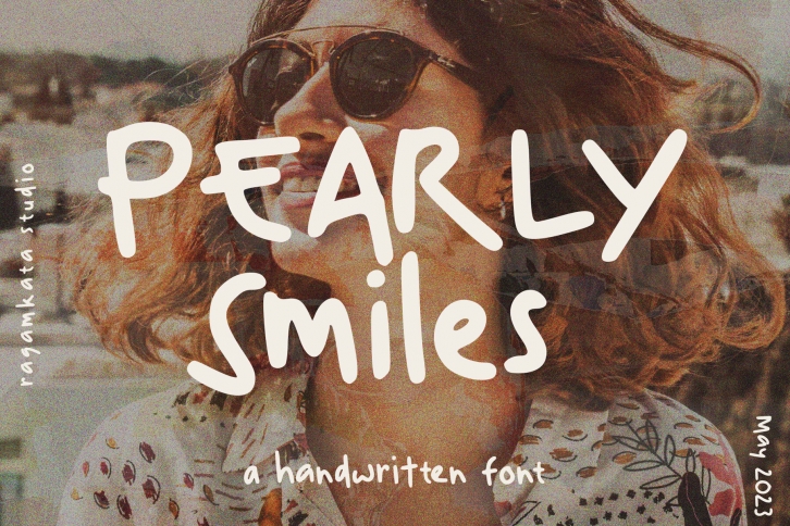Pearly Smiles Font Font Download
