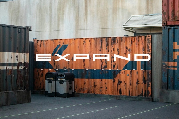 Faqro Extended Expand Font Download