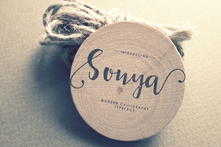 Sonya Script Font Download