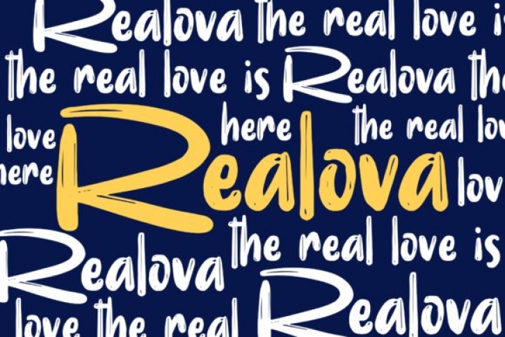 Realova Font Download