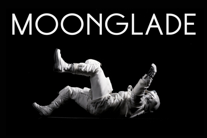 Moonglade © Font Download